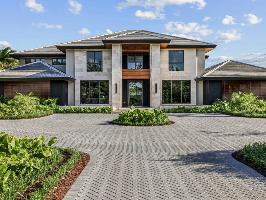 9601 SW 67th Ave, Pinecrest, FL 33156
